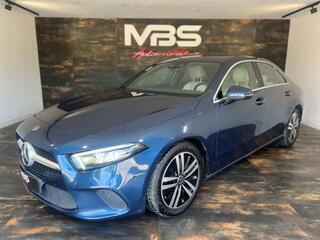 MERCEDES-BENZ A-KLASSE 200 A200d*FEUX LED *TVA *LED INT *CUIR *CRUISE *CAMERA