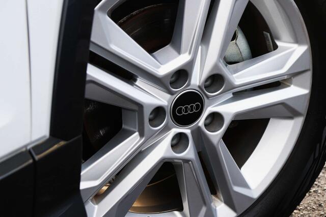 Audi Q2 35 TFSI S-Tr Advanced - Matrix/Keyless/Navi/Camera