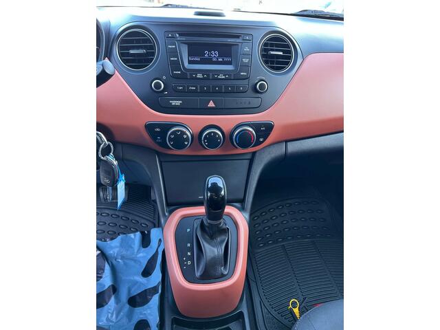 Hyundai I 10 1.0i Fun AUTOMAAT MET SLECHTS 135000 KM