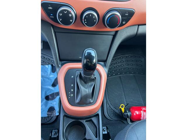 Hyundai I 10 1.0i Fun AUTOMAAT MET SLECHTS 135000 KM