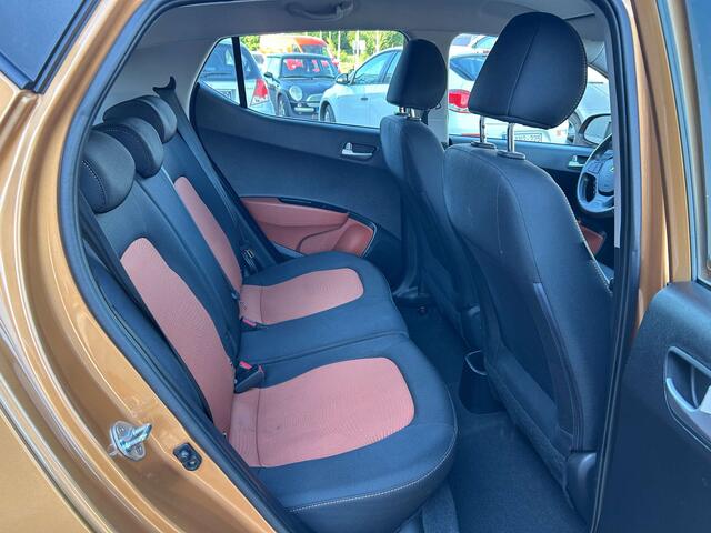 Hyundai I 10 1.0i Fun AUTOMAAT MET SLECHTS 135000 KM