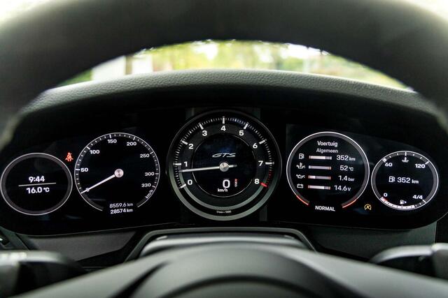 Porsche 992 4 GTS  Crayon  Pano  ACC  Matrix  BOSE 