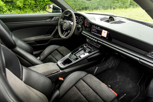 Porsche 992 4 GTS  Crayon  Pano  ACC  Matrix  BOSE 