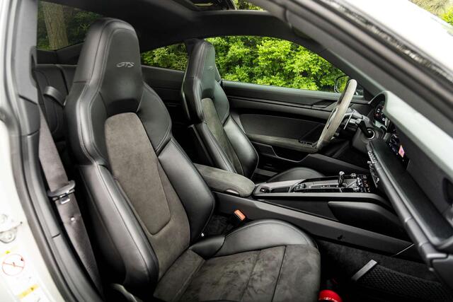 Porsche 992 4 GTS  Crayon  Pano  ACC  Matrix  BOSE 
