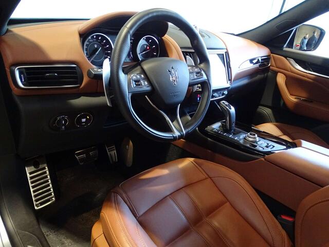 Maserati Levante 2.0 GT Ultima PANO-CARPLAY-21''ANTEO BLACK