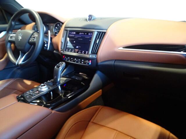 Maserati Levante 2.0 GT Ultima PANO-CARPLAY-21''ANTEO BLACK