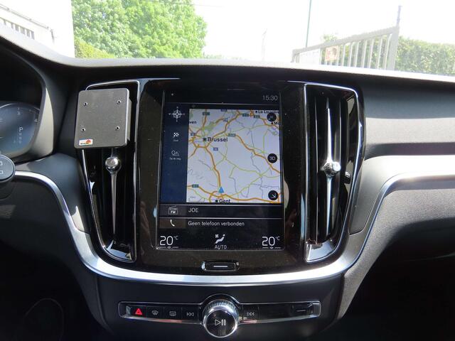 Volvo V60 2.0 D3 Momentum Pro Geartronic