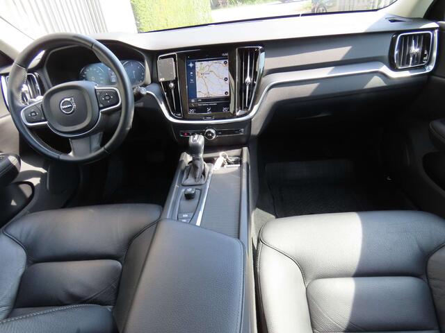 Volvo V60 2.0 D3 Momentum Pro Geartronic