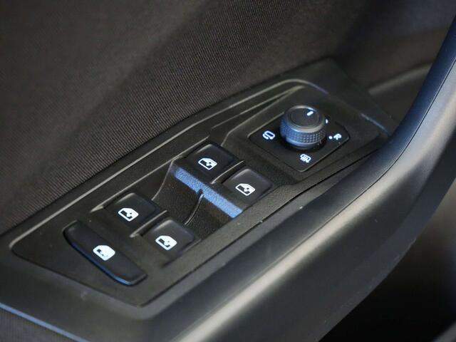 Volkswagen T-ROC LIFE 1.0TSI|NAVI|PDC|Si�ges.CH|LED|Phares.Auto|