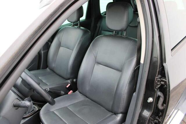 Dacia Duster 1.6i Airco incl 2 JAAR garantie