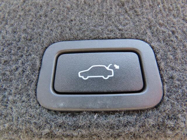 Volvo XC60 2.0 D4 Summum R-Design Geartronic