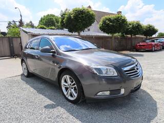 OPEL INSIGNIA Sports Tourer 2.0 CDTi Cosmo DPF