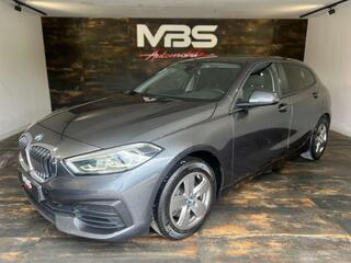 BMW 1-SERIE 116 d * CLIM-BIZONE * RADARS * CARPLAY * GPS * LED