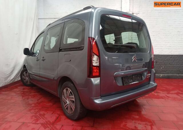 Citroen Berlingo 1.6i Seduction  A/C  V/E  V/C  222 X 48 MOIS
