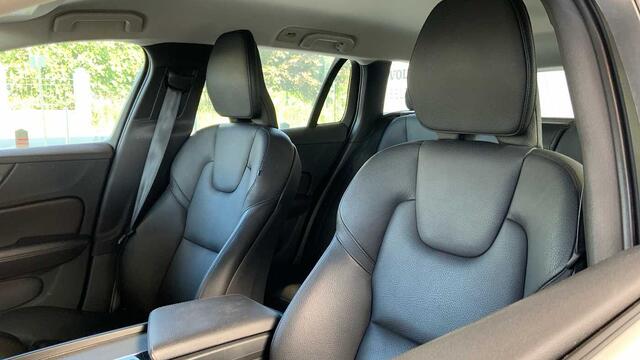 Volvo V60 Momentum Pro D3 Geartronic + Navi + Intellisafe Surround + Park Assist Pack +