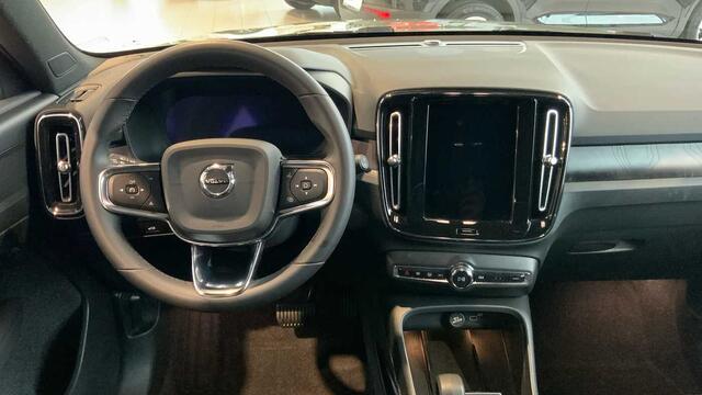 Volvo XC40 Recharge Plus, Single Motor Extended Range, Elektrisch + Navi + Winter Pack + ..