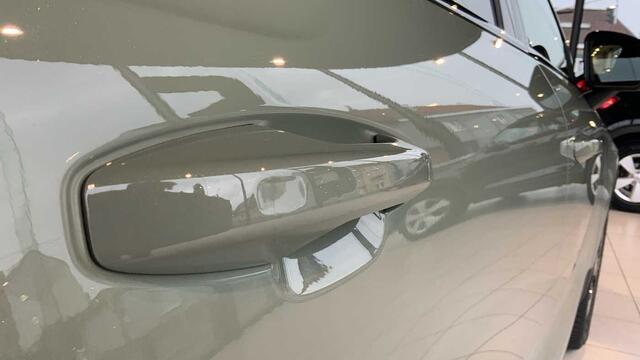 Volvo XC40 Recharge Plus, Single Motor Extended Range, Elektrisch + Navi + Winter Pack + ..