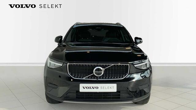Volvo XC40 Core, B3 Mild hybrid, Benzine + Navi + ....
