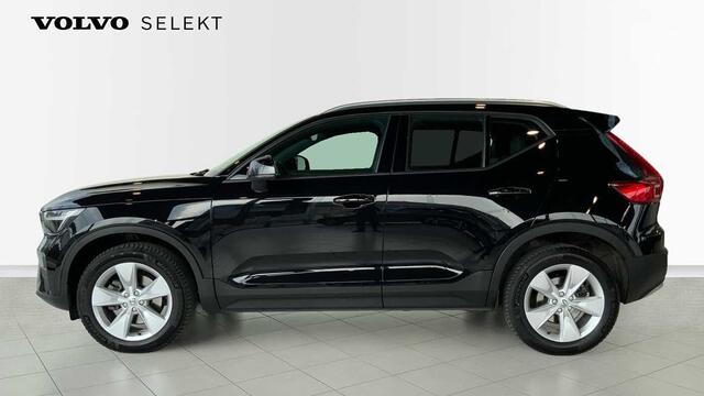 Volvo XC40 Core, B3 Mild hybrid, Benzine + Navi + ....