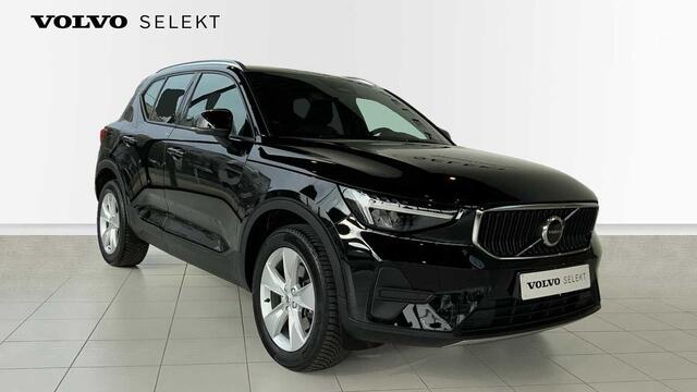 Volvo XC40 Core, B3 Mild hybrid, Benzine + Navi + ....