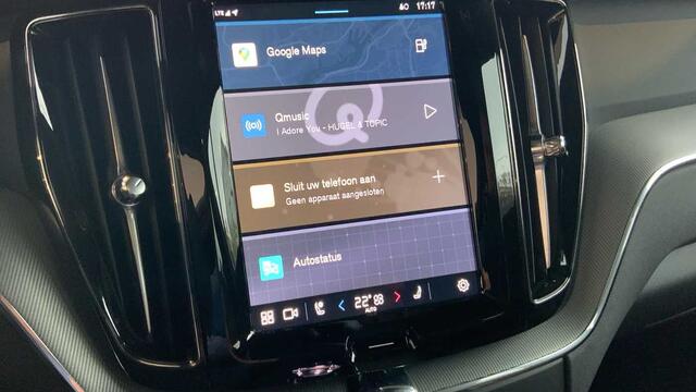 Volvo XC60 II Recharge Plus, T6 AWD Plug-in Hybrid, Elektrisch/Benzine, Dark + Pano + 360� + .