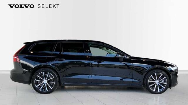 Volvo V60 Recharge Plus, T6 AWD plug-in hybrid Dark + Navi + Driver Assist Pack + Pano