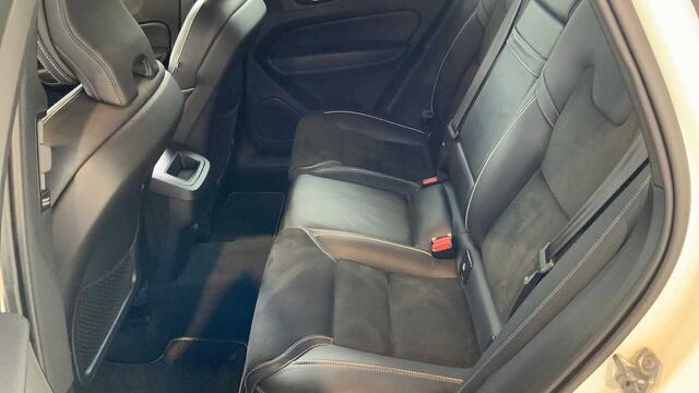 Volvo XC60 II R-Design D4 Geartronic 190 pk + Navi + Winter + Intellisafe + Versatility Pack +