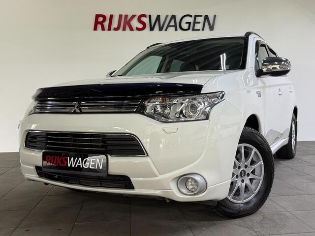 Mitsubishi Outlander 2.0 PHEV Instyle+ 4WD/Camera/Navi