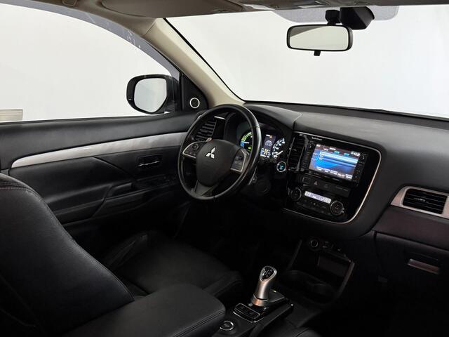 Mitsubishi Outlander 2.0 PHEV Instyle+ 4WD/Camera/Navi