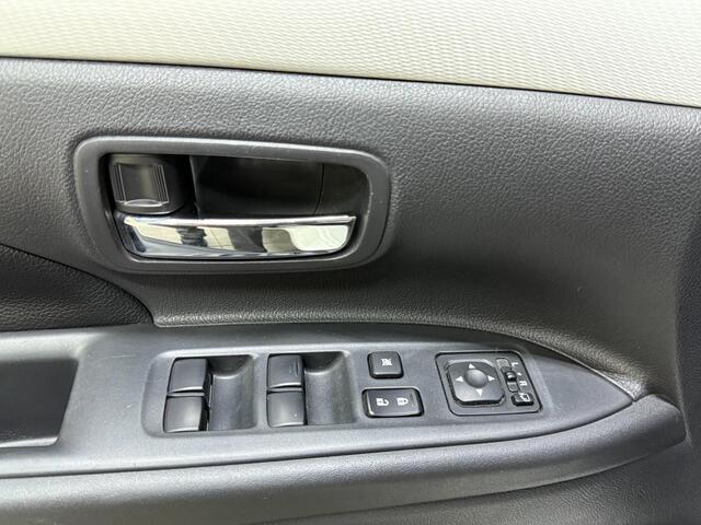 Mitsubishi Outlander 2.0 PHEV Instyle+ 4WD/Camera/Navi