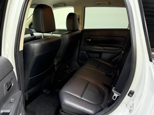 Mitsubishi Outlander 2.0 PHEV Instyle+ 4WD/Camera/Navi