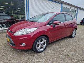 FORD FIESTA 1.6 Ghia
