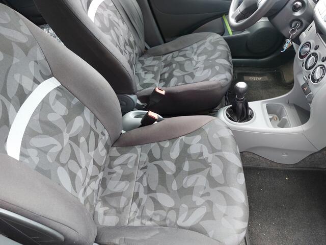 Suzuki Alto 1.0 Base AIRCOCENTALE VERGR.STUURBEKR.5DEURS
