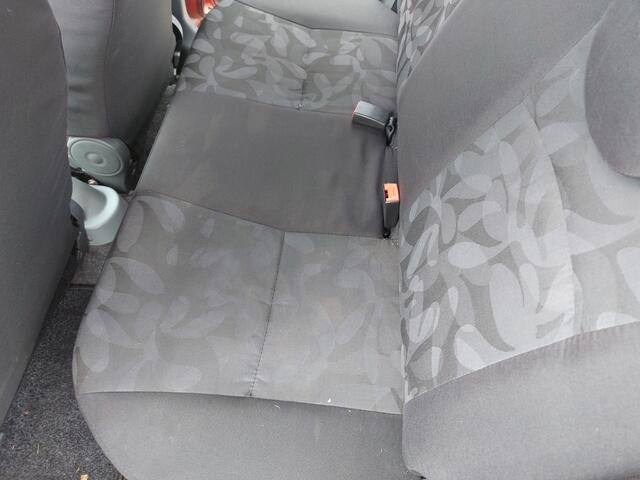 Suzuki Alto 1.0 Base AIRCOCENTALE VERGR.STUURBEKR.5DEURS