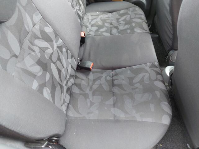 Suzuki Alto 1.0 Base AIRCOCENTALE VERGR.STUURBEKR.5DEURS