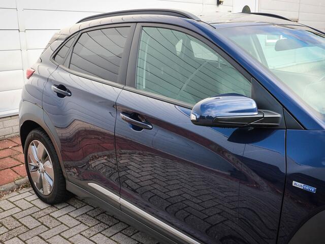 Hyundai Kona EV Fashion 64 kWh | Clima | Cruise | Navi | Pdc | SOH 86,3% | 3 fase lader