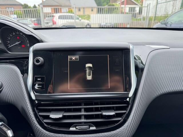 Peugeot 2008 1.2i e-THP Allure - Airco  1 JAAR GARANTIE 