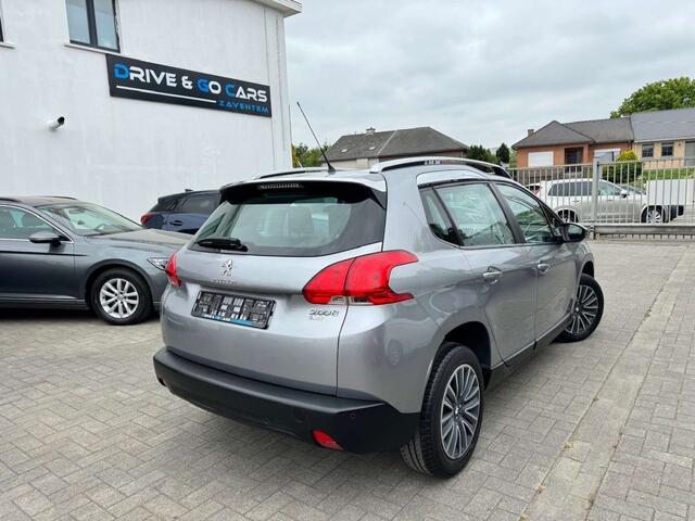 Peugeot 2008 1.2i e-THP Allure - Airco  1 JAAR GARANTIE 
