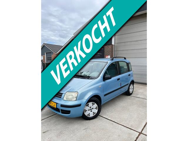 Fiat Panda 1.2 Navigator NEW APK / NAP KM / ELECT PAKKET / HOGE INSTAP / LAGE KM STAND / BOEKJES COMPLEET