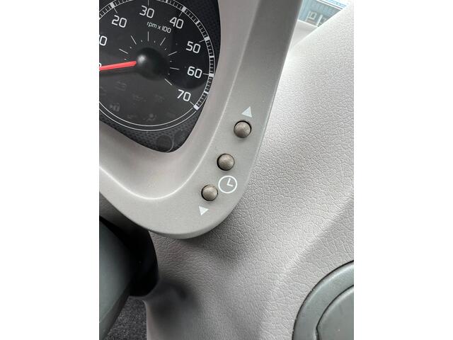 Fiat Panda 1.2 Navigator NEW APK / NAP KM / ELECT PAKKET / HOGE INSTAP / LAGE KM STAND / BOEKJES COMPLEET