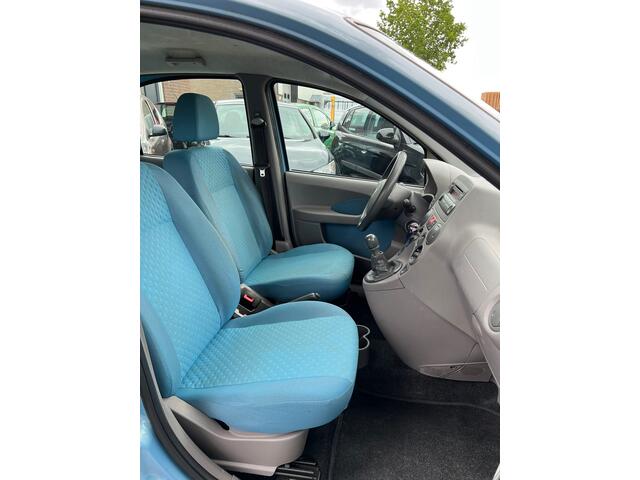 Fiat Panda 1.2 Navigator NEW APK / NAP KM / ELECT PAKKET / HOGE INSTAP / LAGE KM STAND / BOEKJES COMPLEET