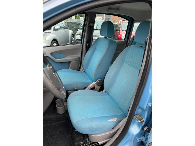 Fiat Panda 1.2 Navigator NEW APK / NAP KM / ELECT PAKKET / HOGE INSTAP / LAGE KM STAND / BOEKJES COMPLEET