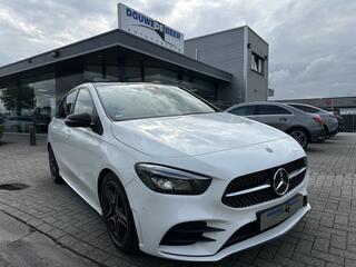 MERCEDES-BENZ B-KLASSE 180 AMG Pano-Dak | Camera | Night | Stoelverw. | Elekt. Klep