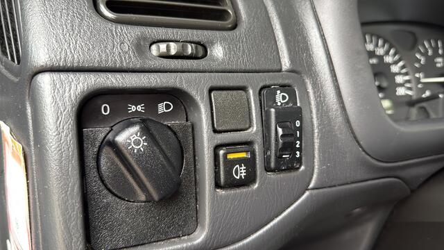 Opel Agila 1.2-16V Comfort