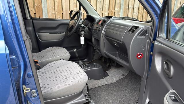 Opel Agila 1.2-16V Comfort