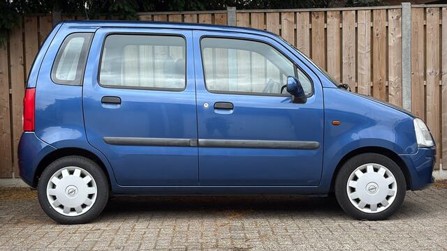 Opel Agila 1.2-16V Comfort
