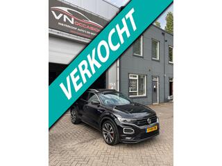 VOLKSWAGEN T-Roc 1.5 TSI DSG R LINE Sport PANO VIRTUAL LED XENON