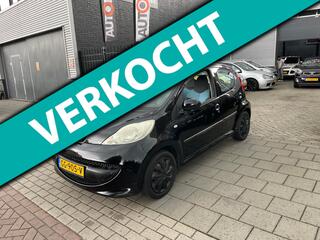 PEUGEOT 107 1.0-12V XR Stuurbekrachtiging Airco NAP APK