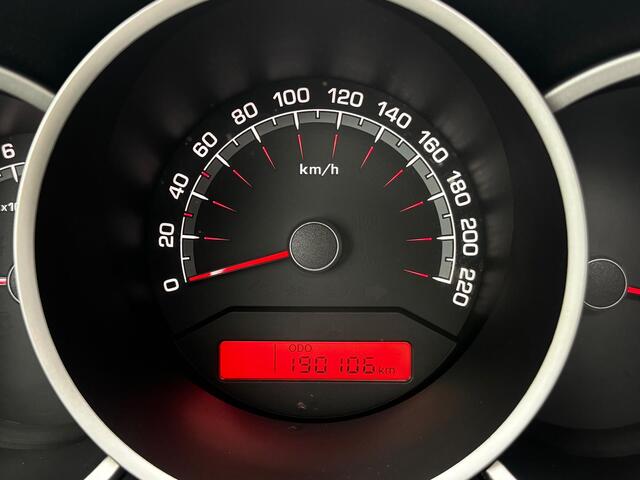 KIA Venga 1.4 CVVT X-ecutive PANO PDC CLIMA TREKHAAK NAP e APK