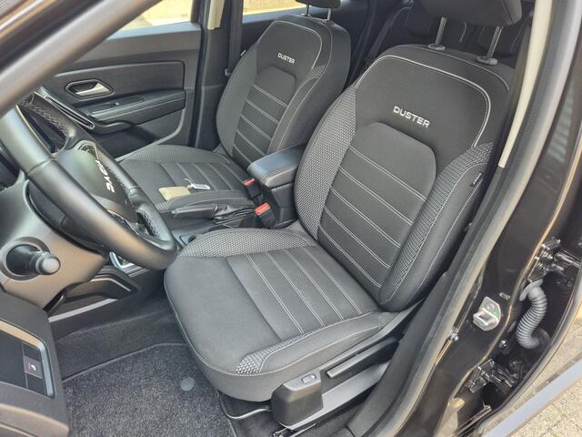 Dacia Duster 1.3 TCe 150 Journey ,airco,parkeersensoren, cruise,rondom camera,trekhaak,navigatie,stoelverwarming,